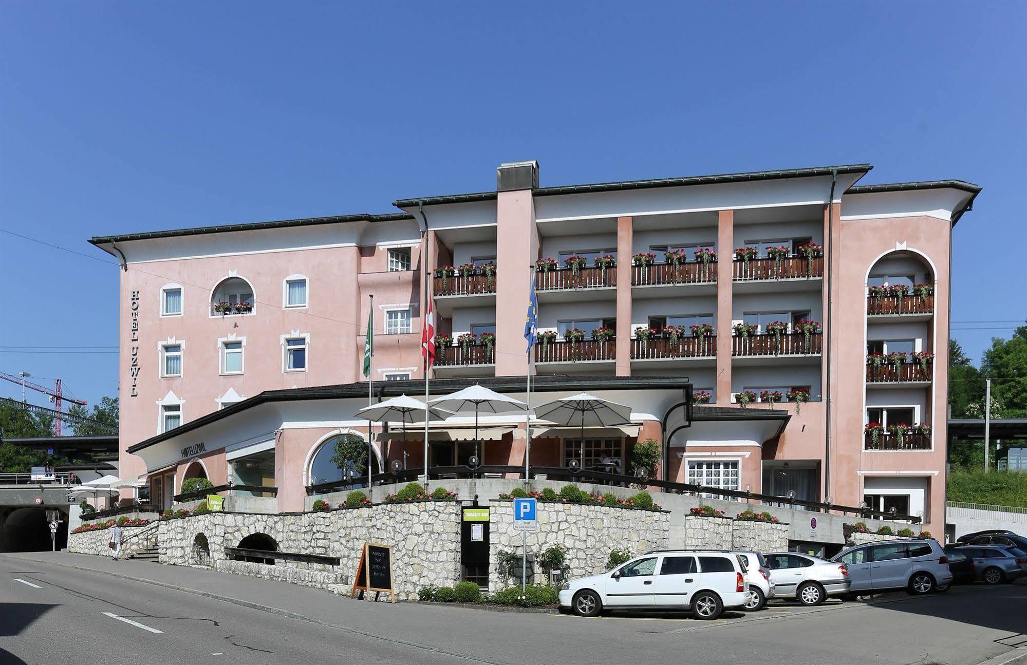 Hotel Uzwil Exteriör bild